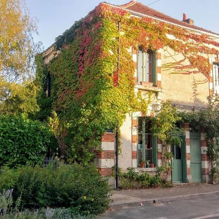 Maison d'hôtes les volets verts et sa brocante Ecueille Extérieur photo