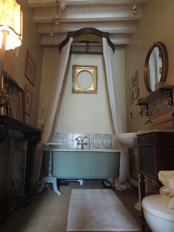 Maison d'hôtes les volets verts et sa brocante Ecueille Extérieur photo
